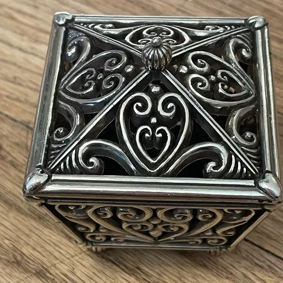 Brighton Metal Heart Trinket Box w Lid Beautiful jewelry box - Picture 3 of 12